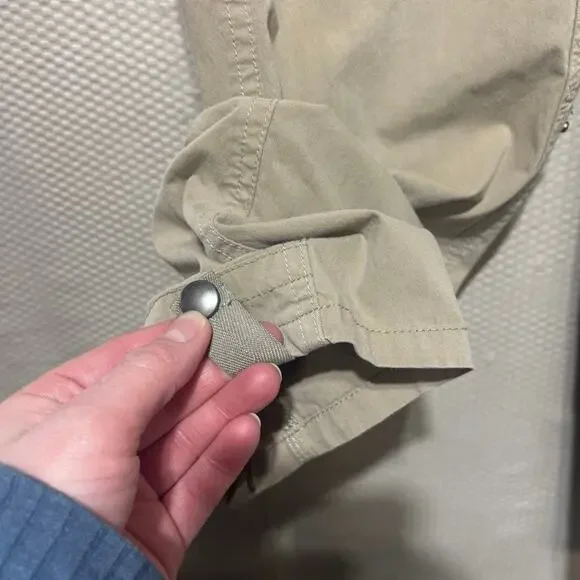 Kuhl Womens Hiking Pants Size 4 Regular Tan Cargo Roll Up Outdoor Utility Travel - Picture 3 of 10